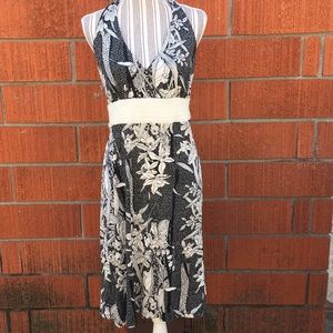 💜Beautiful halter dress. Ivory/black